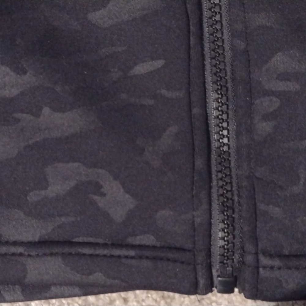 Fabletics - Picture 4 of 4